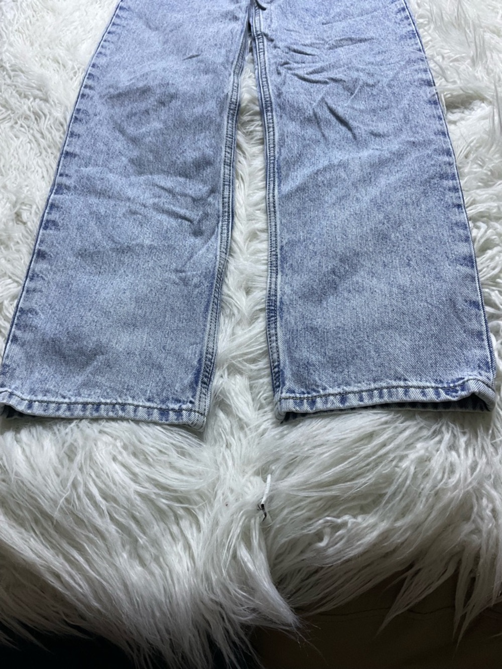 Levi’s Low Pro Straight Jean in Charlie Glow Up - Picture 2 of 7